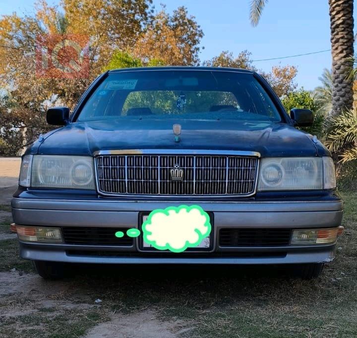 تۆیۆتا کراون